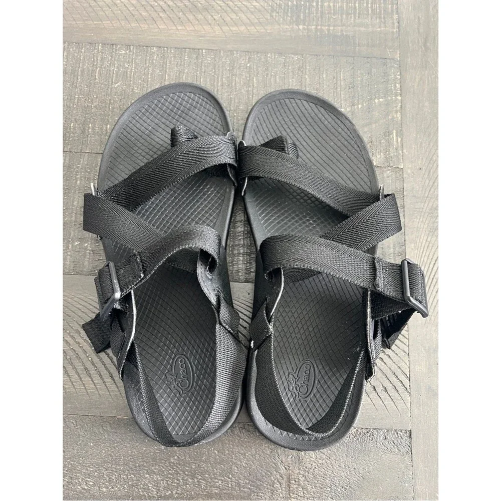 Chaco Lowdown 2 Mens 9 Black Sport Sandals Hiking Gorpcore Outdoor Strappy